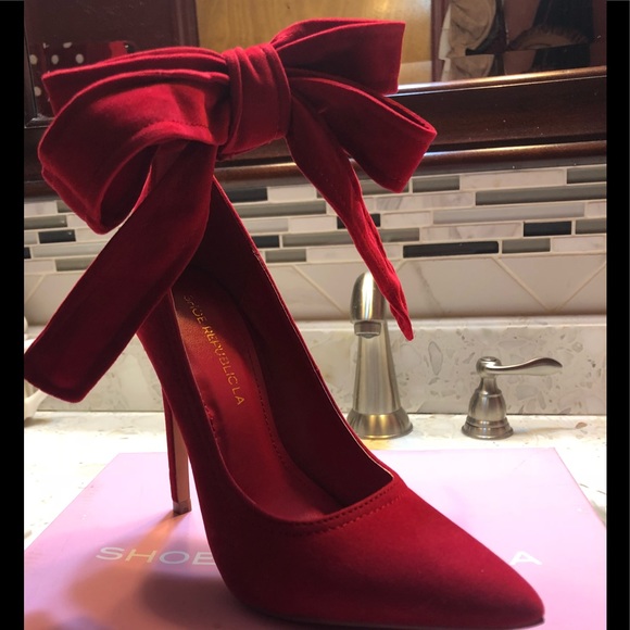 Shoes - Red Suede Fashionable Pump